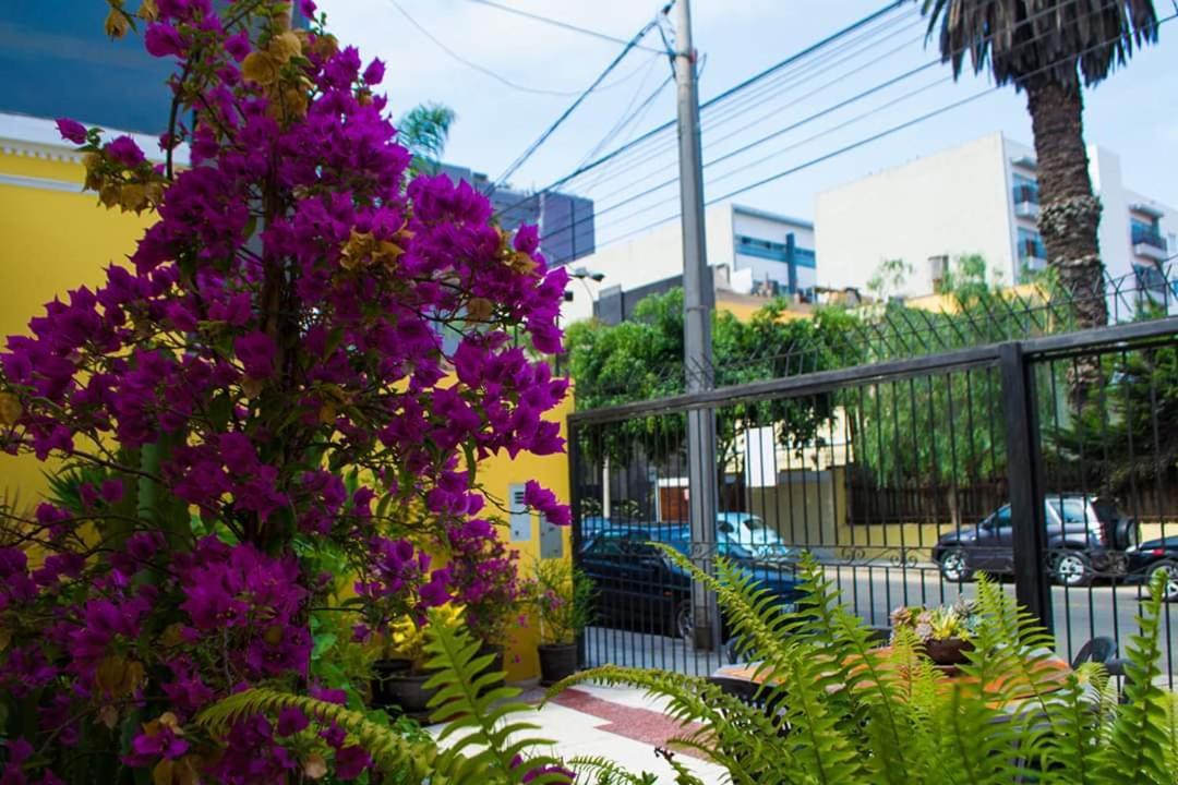 Residencial Miraflores B&B Lima Bagian luar foto